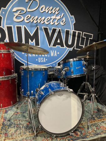 Rogers, Holiday "Headliner" 20,12,16 Dayton 3-Piece Set 1964 - Sparkling Blue Pearl